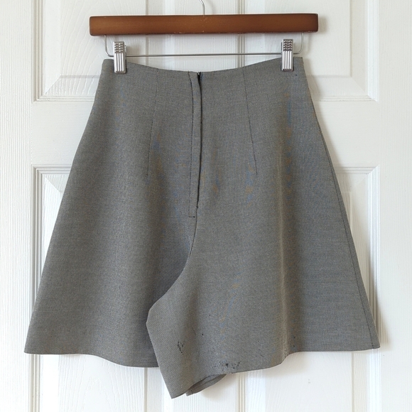 Express 90's Vintage Lightweight Chevron Knit High Waist Pleat Wide Leg Shorts 5 - Picture 9 of 14